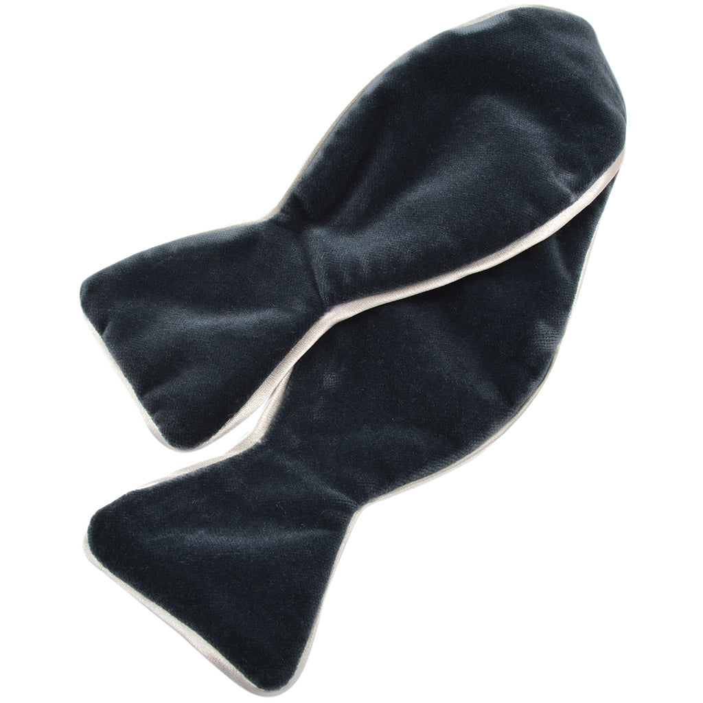 WR62920 Tie Yourself Bow Tie with Trim
