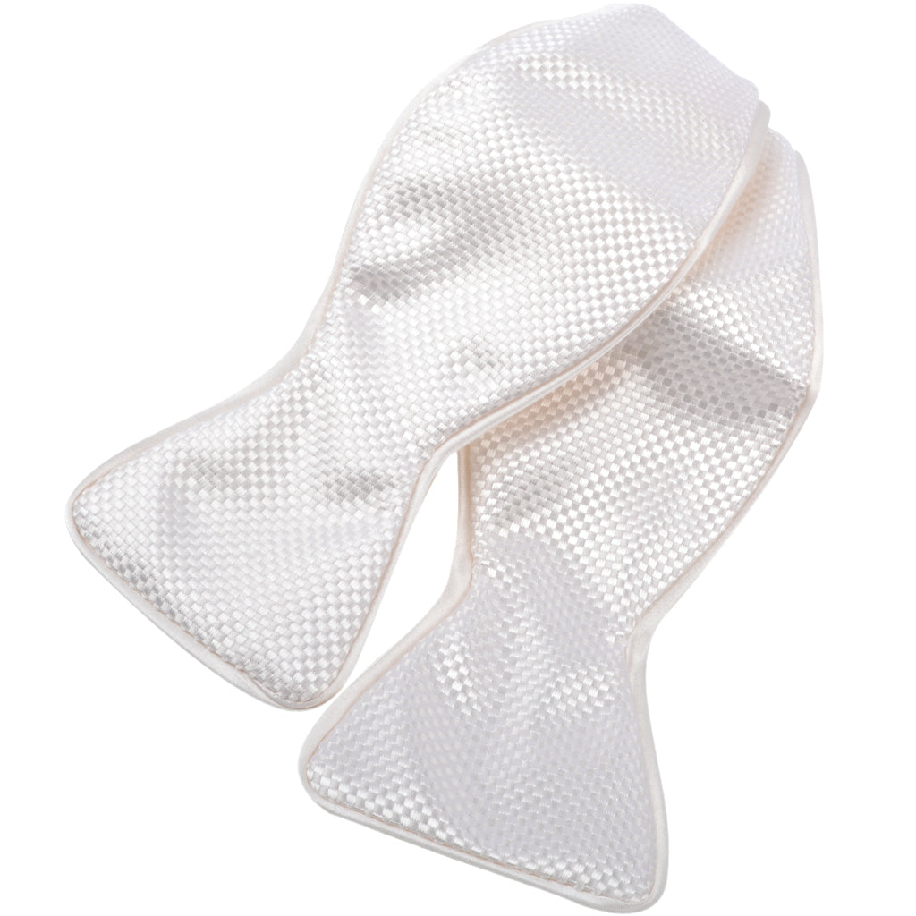 Z60040 Tie Yourself Bow Tie with Trim